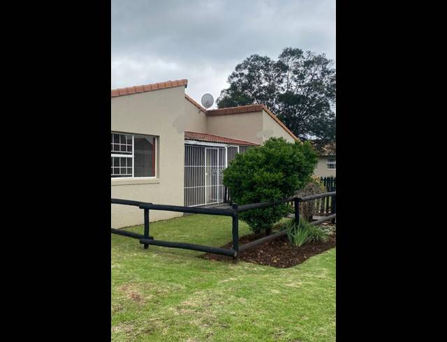 3 BEDROOM TOWNHOUSE FOR SALE IN ELSPARK